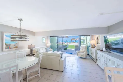 Casa Del Mar unit C08 photo